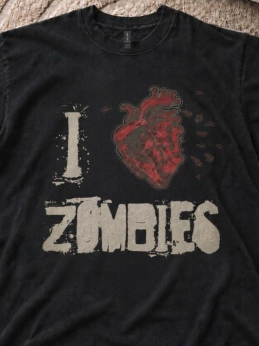 Black I heart Zombies T shirt